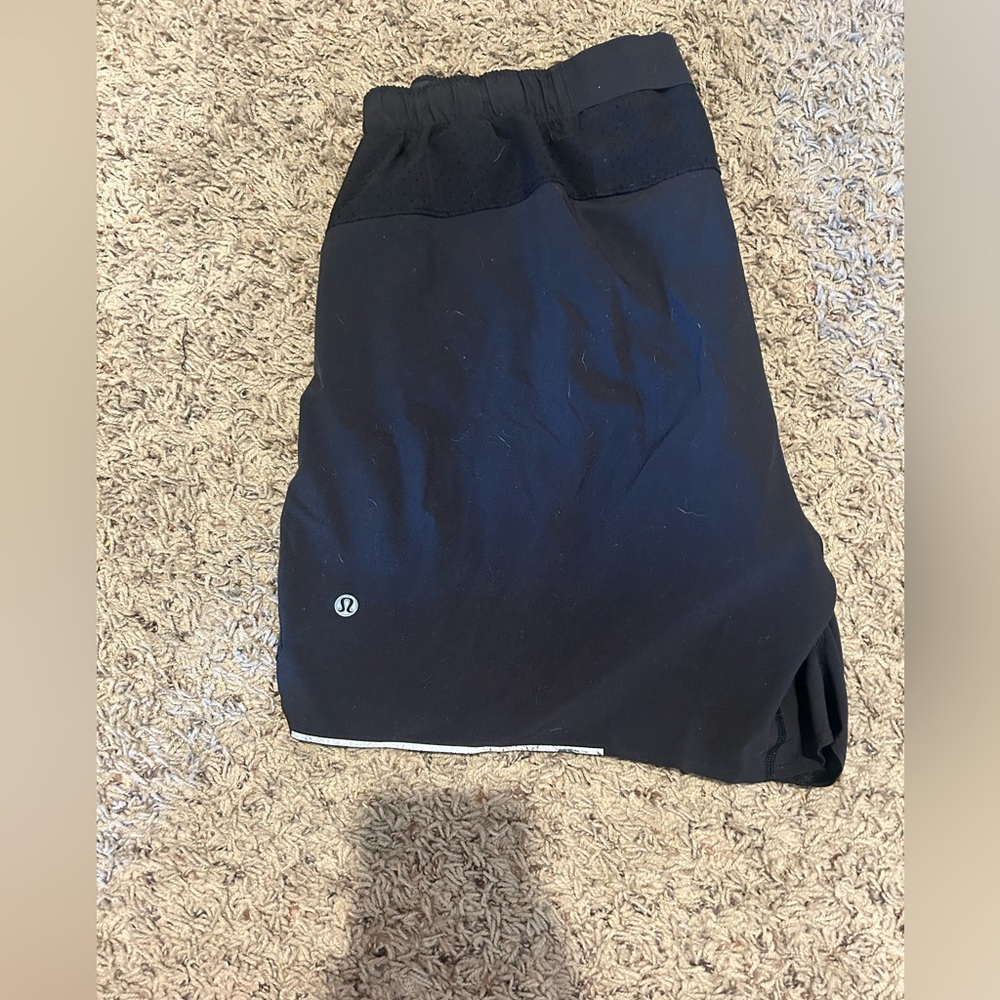 Men’s Lululemon shorts
